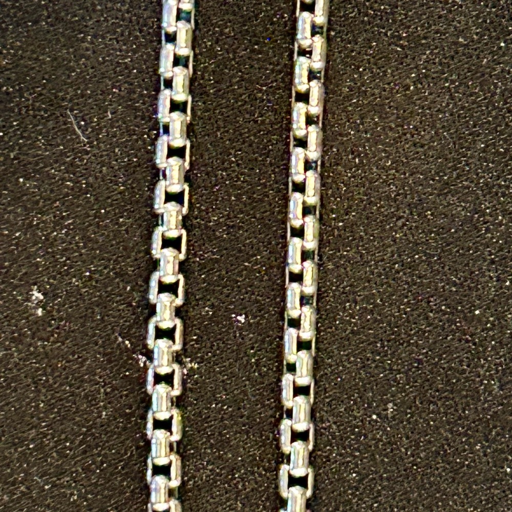 Yurman 16” 14K Gold/Sterling Silver Onyx Pendant Necklace on Silver roll Chain - Picture 5 of 5